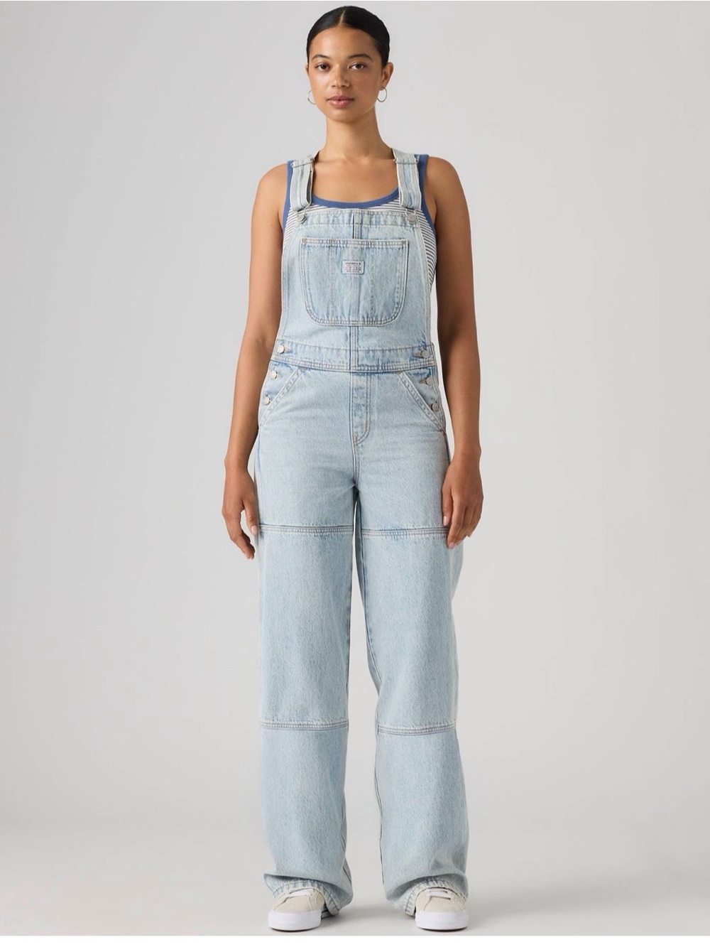 New women’s Levi’s utility overalls size small